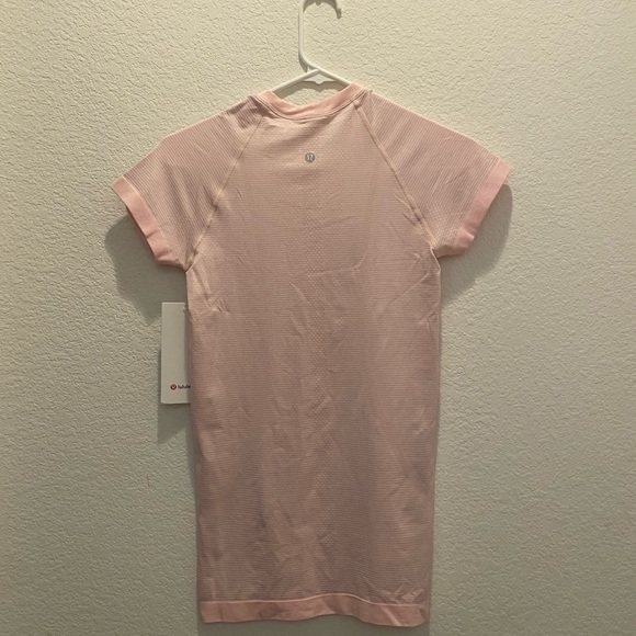 NWT Lululemon swiftly tech strawberry milkshake size 4 XS - Picture 4 of 7